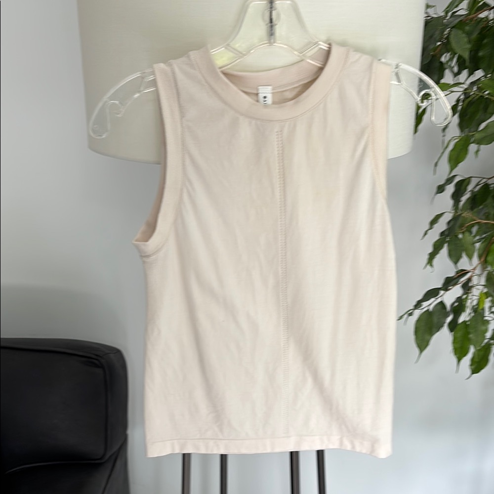 Athleta Ascent XS Sleeveless Tank